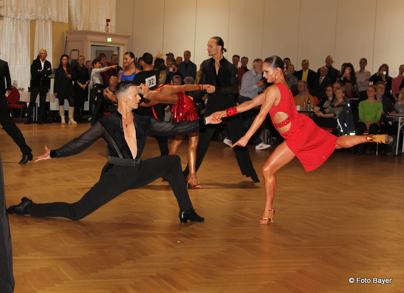 Platz 16 Fynn Rumberg und Jil Guse (Club Céronne im ETV Hamburg) Platz 16 Fynn Rumberg und Jil Guse (Club Céronne im ETV Hamburg)