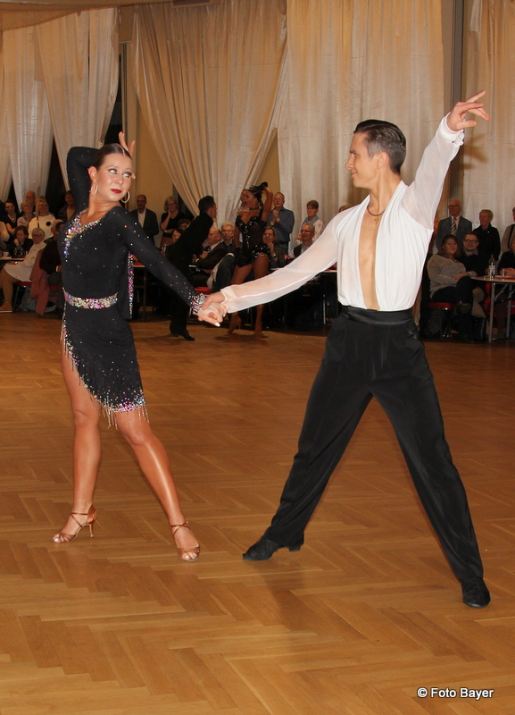 Platz 21 Nikita Savon und Laura Ahting (Club Céronne im ETV Hamburg) Platz 21 Nikita Savon und Laura Ahting (Club Céronne im ETV Hamburg)